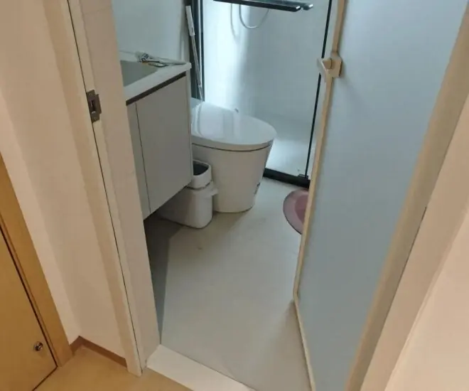 Should the Bathroom Door Be Open or Closed When Not in Use?