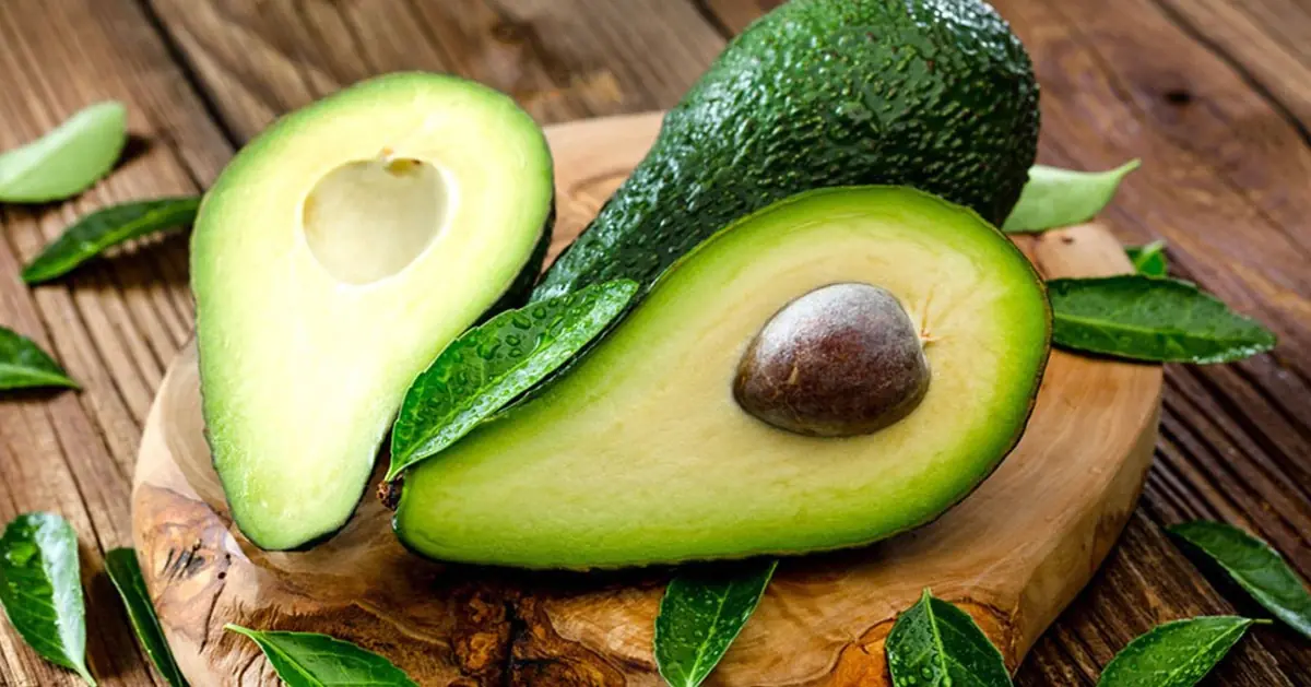 5 groups of people who should avoid avocado, no matter how much they crave it