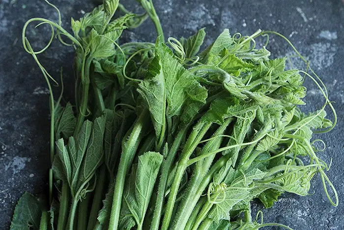 These 3 vegetables have a high risk of causing can.cer. Know early to avoid them and tell your loved ones!