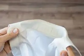 Don't throw away your yellowed white shirts - try this soaking method to make them bright and as good as new