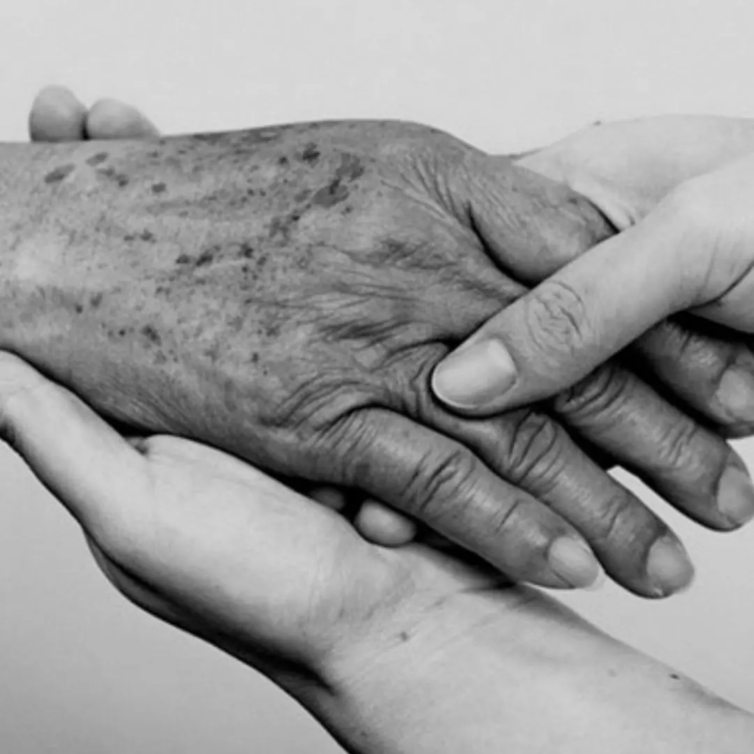 If Your Parent Shows These 3 Signs, They May Be Nearing the End of Life. Prepare Yourself for What’s to Come