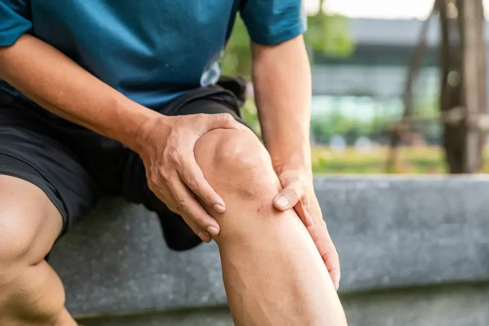 Four symptoms that start in your leg could be a sign of 'dea:dly' cance.r