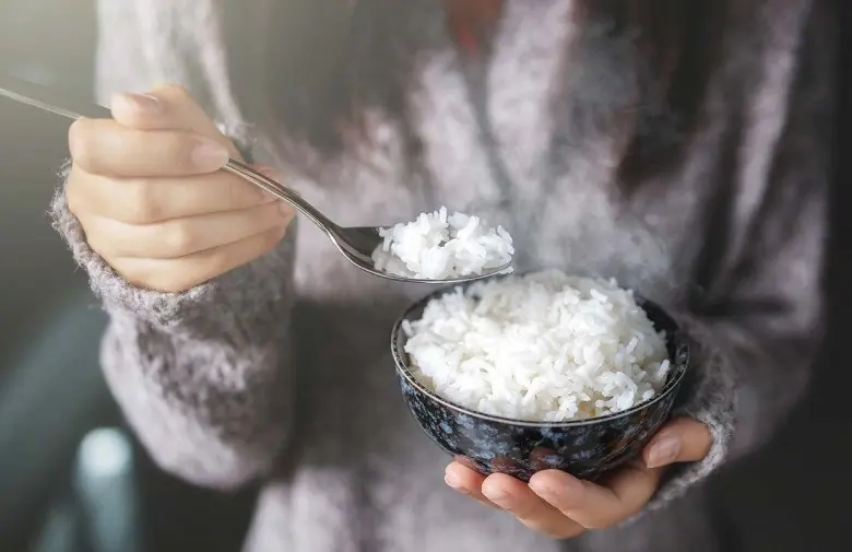 More and more people are dy.ing from diabetes. Doctors warn: In cold weather, it’s better to eat plain white rice than to keep doing these 4 things