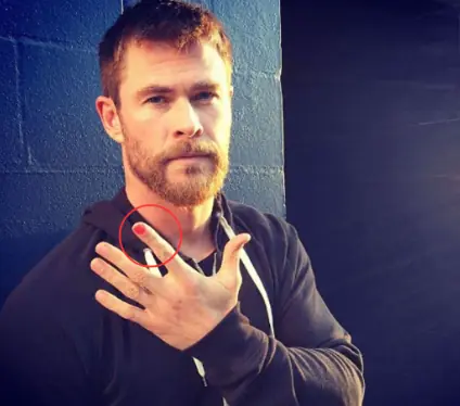 If You See A Man With One Painted Fingernail, Here’s What It Means