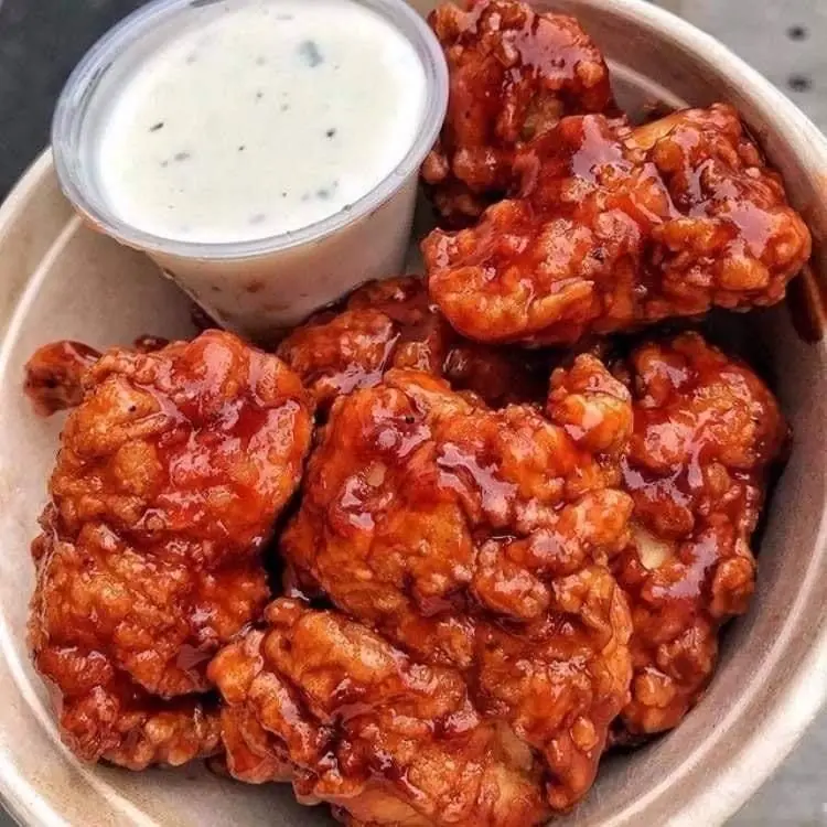 Crispy Buffalo Chicken Bites with Creamy Ranch Dip