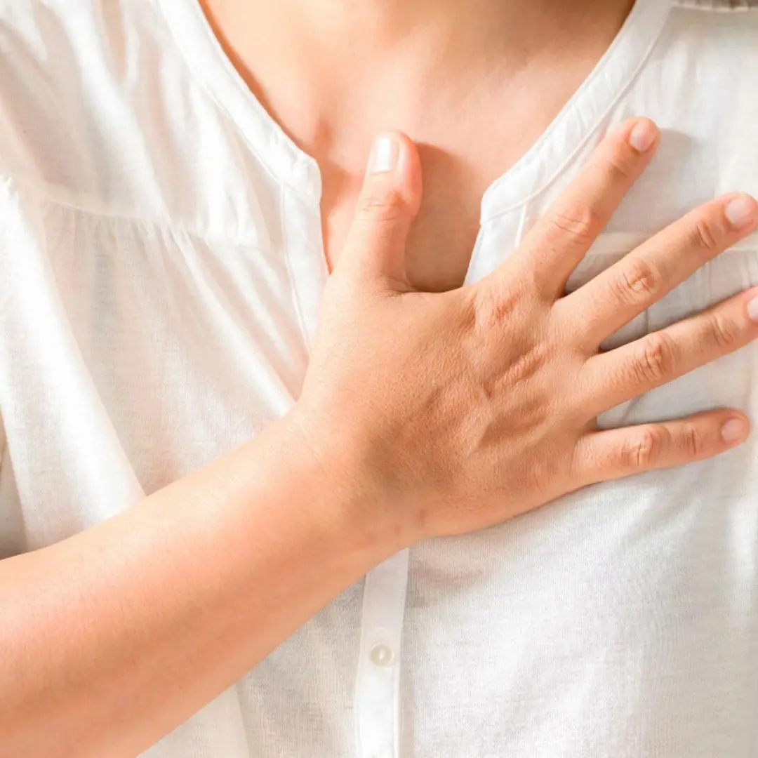 Subtle Heart Attack Symptom Many Women Miss Without Realizing
