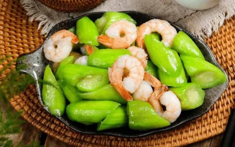 Loofah: “The Poor Man’s Ginseng” — Nutritious but Not Compatible with These 3 Foods