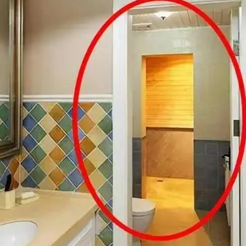 Should you keep the bathroom door open or shut when it’s not in use? Surprisingly, many people get this wrong.
