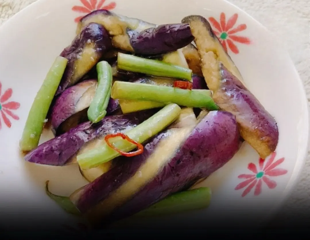 Eggplant holds the crown among vegetables — but if you fall into one of these 4 groups, stay away from it