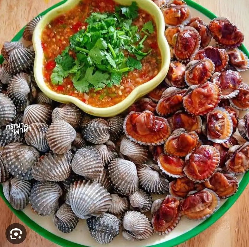 Steamed Cockles with Spicy Lime Chili Dipping Sauce