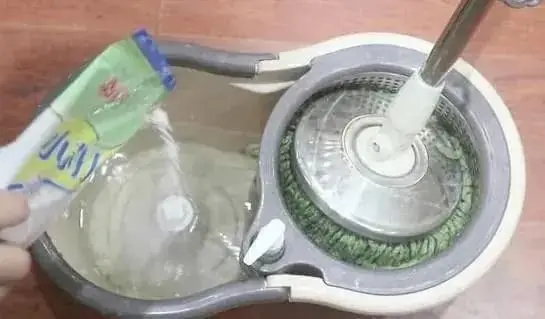 Mopping with Plain Water Is Pointless: Add This One Thing and Your Floor Will Shine Like a Mirror All Week!