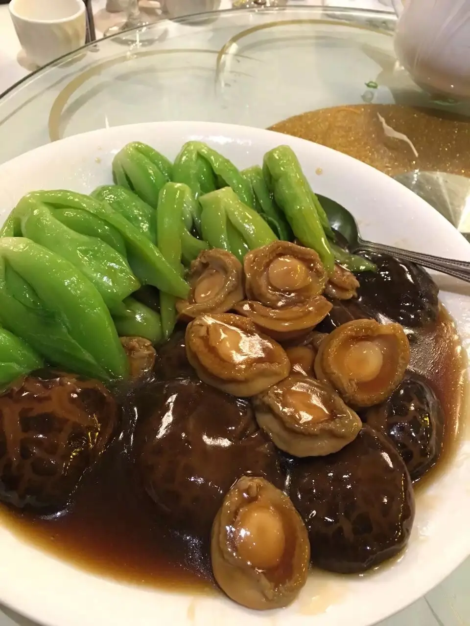 BRAISED SEA CUCUMBER WITH ABALONE & CHINESE GREENS