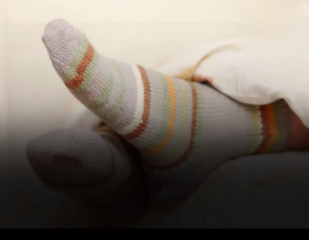 Here’s What Really Happens When You Sleep with Socks On