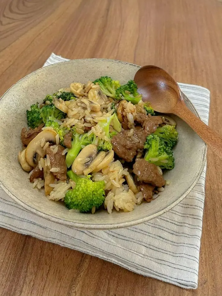 Beef, Broccoli & Mushroom Rice Bowl