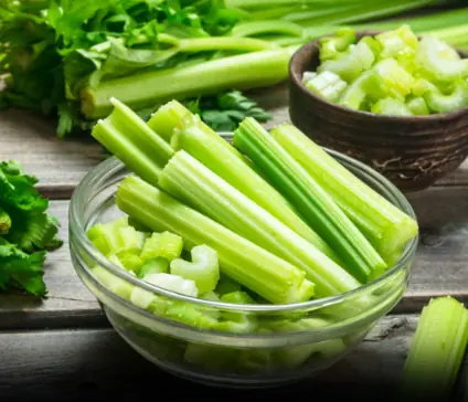 Proven Health Benefits of Celery & Nutrition Facts (Evidence Based)