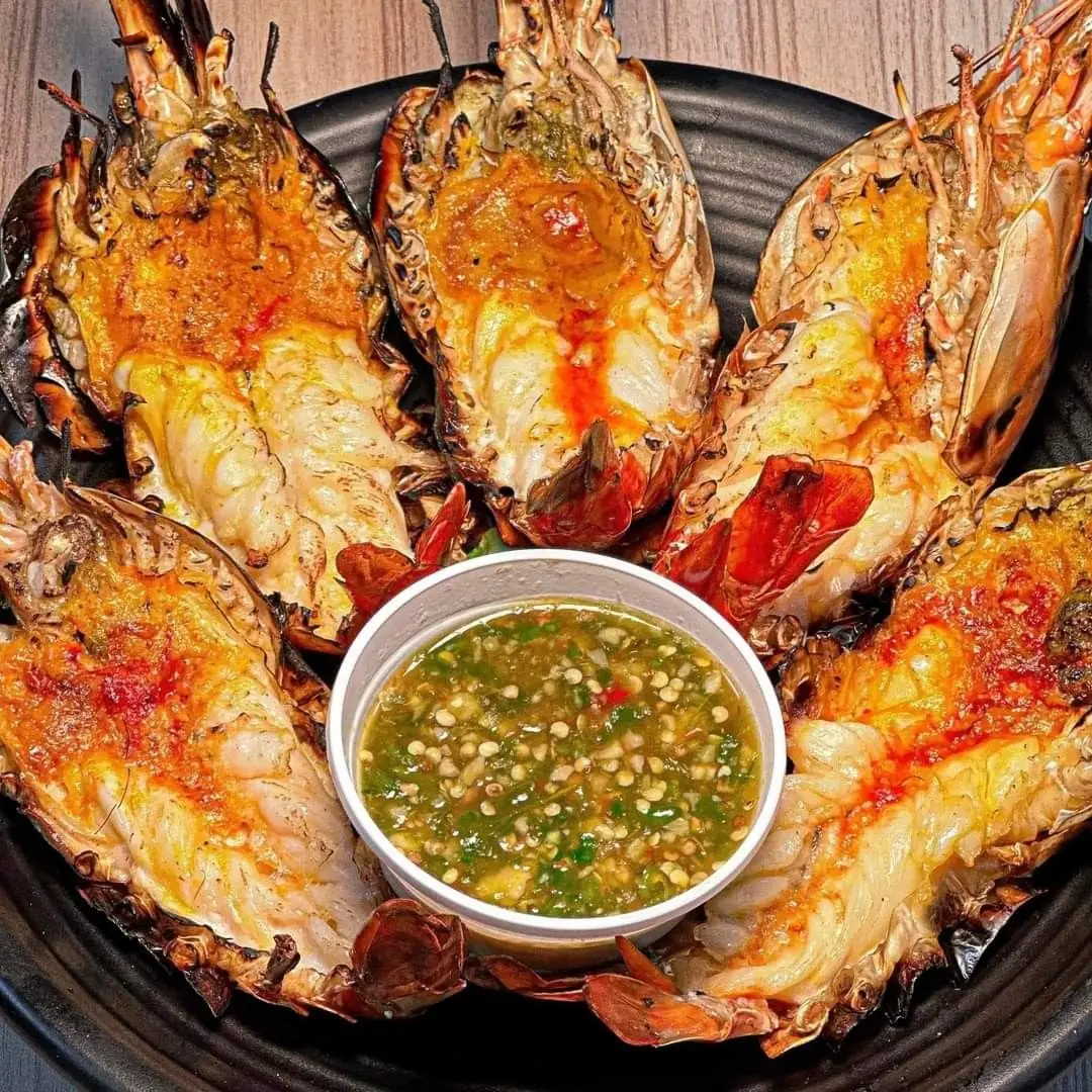 Grilled Lobster with Vietnamese Green Chili Salt Sauce