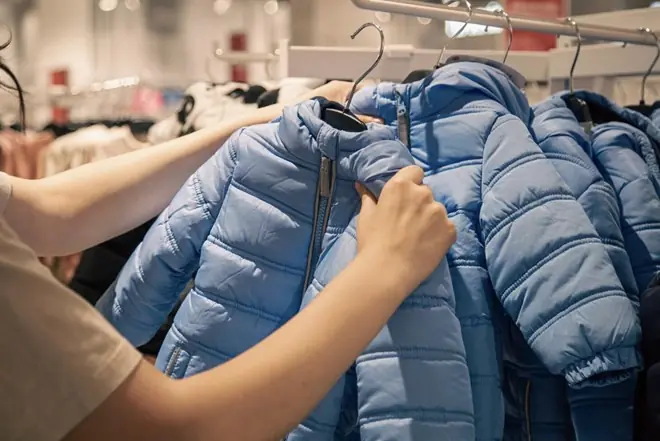 How to Properly Wash a Puffer Jacket Without Flattening the Filling or Losing Its Shape