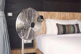 6 Surprising Health Benefits of Sleeping in a Cold Room (And Why You Might Skip the Fan)