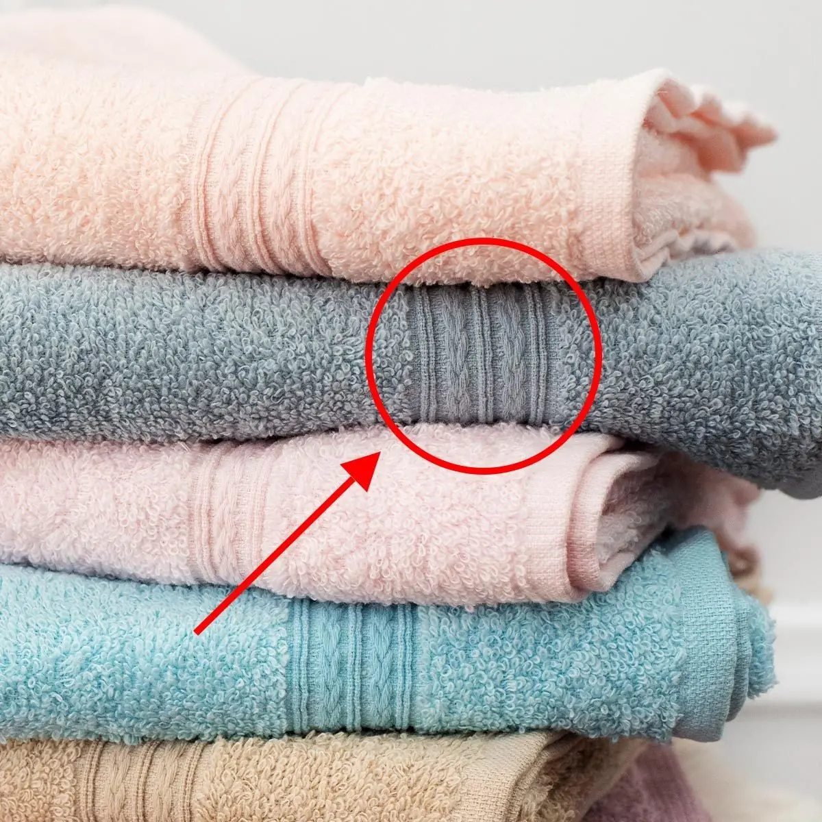 Why Do Bath Towels Have Lines? The Hidden Purpose Explained
