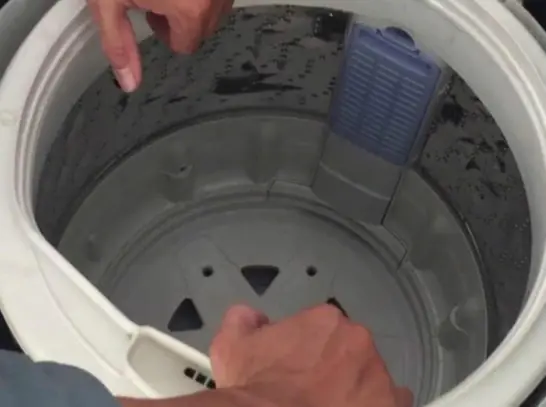 Try this tip now to make your washing machine run smoothly without having to call a repairman