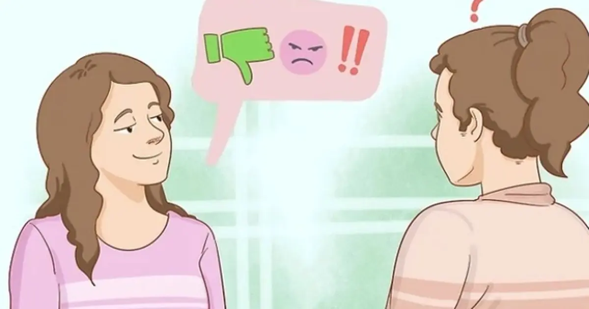 Hypocritical People Share These 4 Traits — Spot Them to Know Who’s Worth Befriending