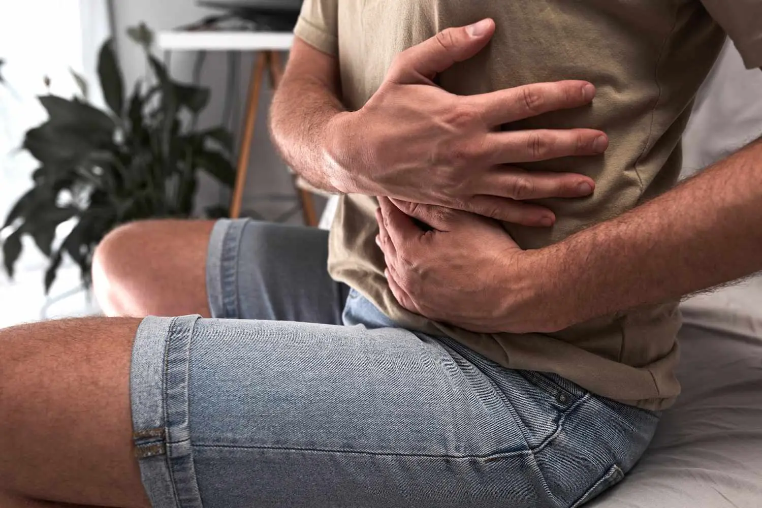 What to know if you have pain under your left rib cage