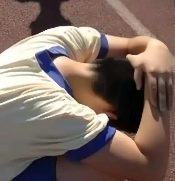 When Your Child Is Bullied, Don’t Teach Them to Fight Back — Teach These 4 Things So They Become “Not Easy Targets”