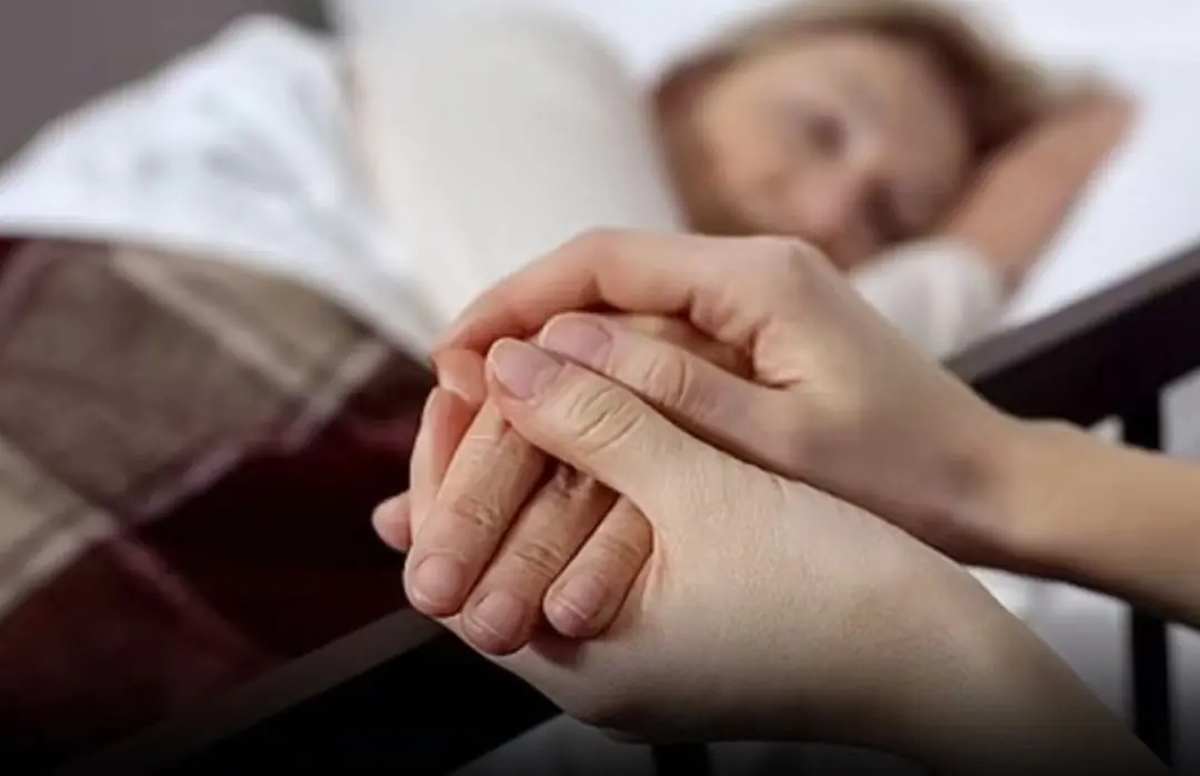 If Your Parent Shows These 4 Signs, It May Be Time to Prepare