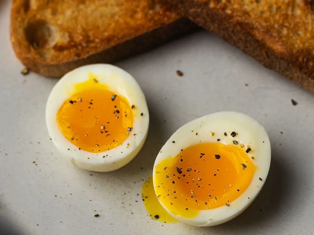 What your body experiences when you eat 2 eggs every day?