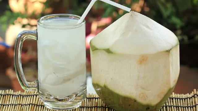 What Happens to Your Body After Drinking Coconut Water Daily for 30 Days?