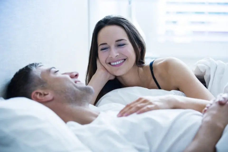 How Can 10 Minutes of Conversation Before Bed Improve a Marriage?