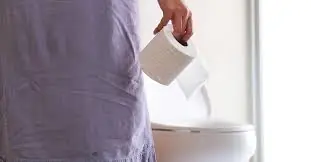 If You Always Need the Bathroom After Meals, Here’s What It Might Signal