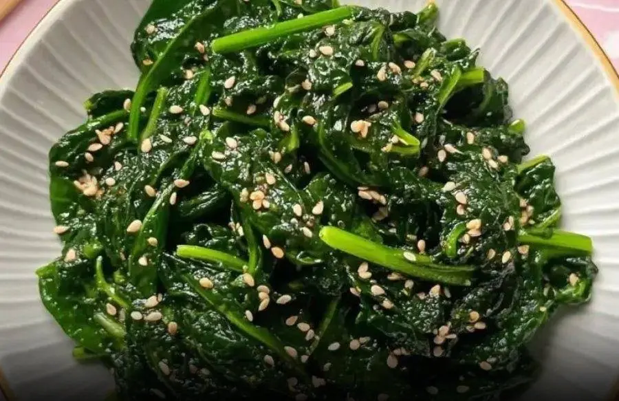 Only 1 spoon a day — this ‘blood-boosting superfood’ can make your skin glow