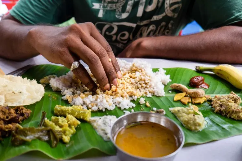 Why the right hand is used for eating in India, regardless of whether someone is left-handed
