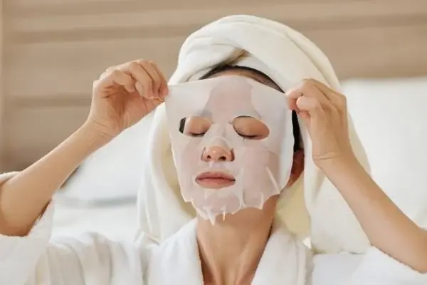 7 common mistakes when using face masks that stop your skin from getting better