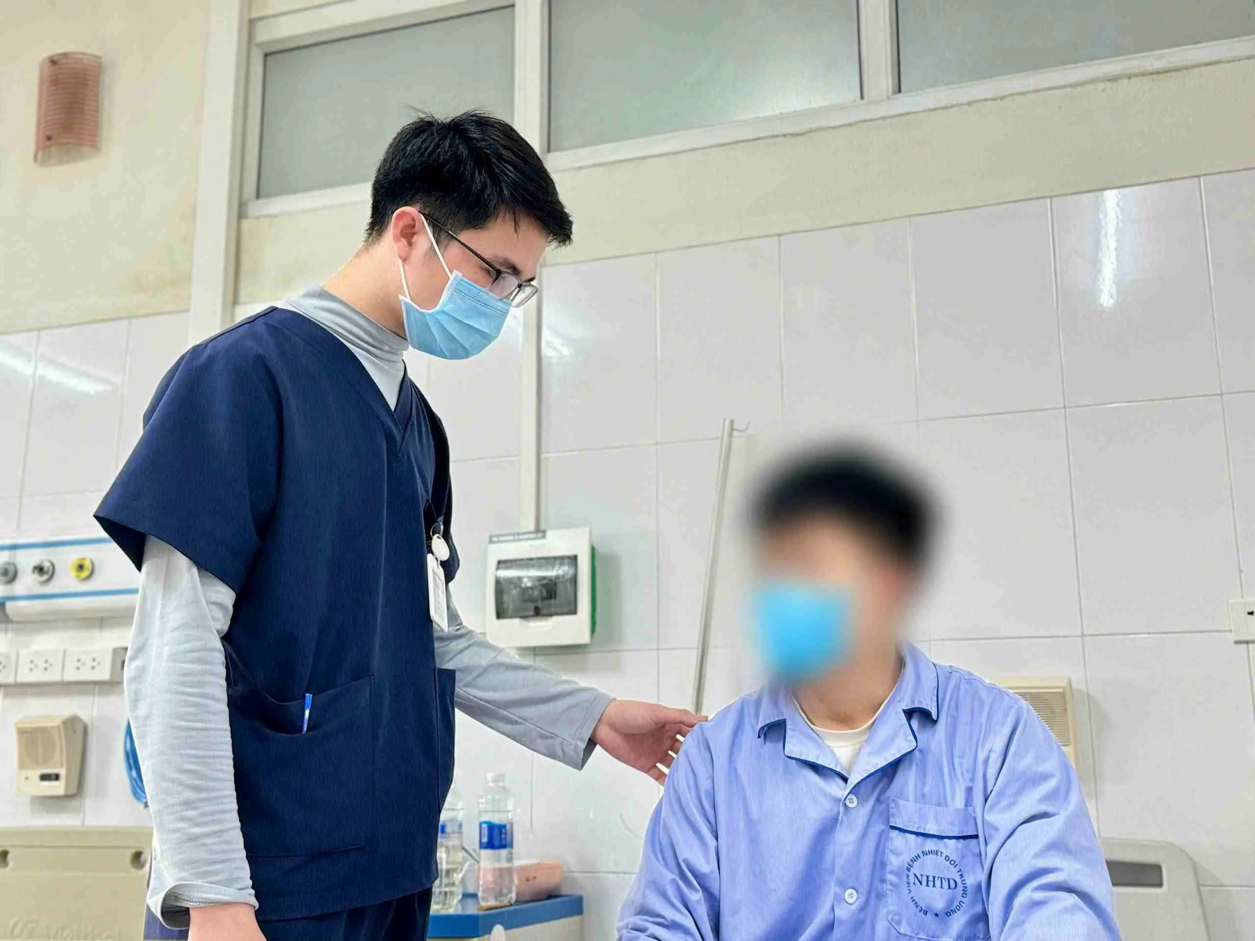 Young man harbors 3 types of pa.rasites in his body from eating this food