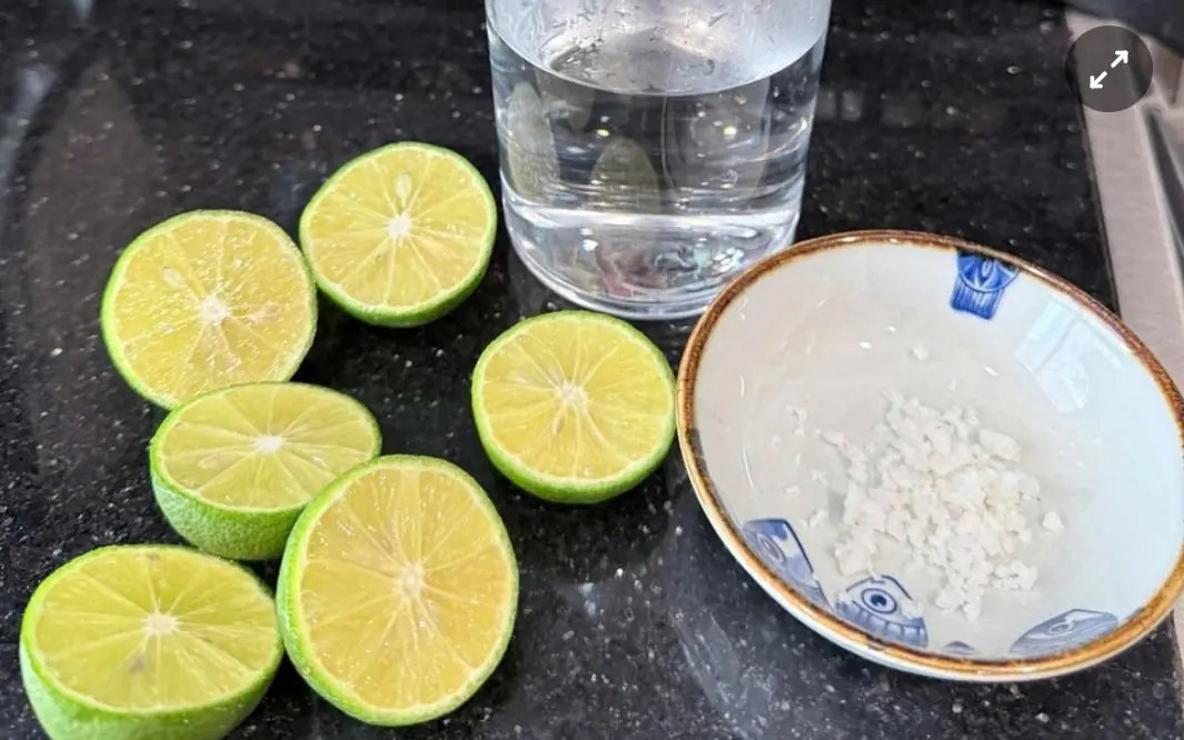 4 Useful Items You Should Place Under Your Bed