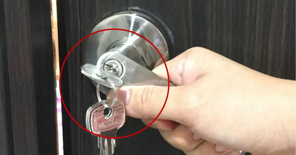 Why you might want to leave a key in the door lock at night?