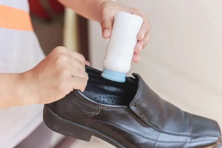 10 Easy Tips to Remove Unpleasant Shoe Smell Naturally