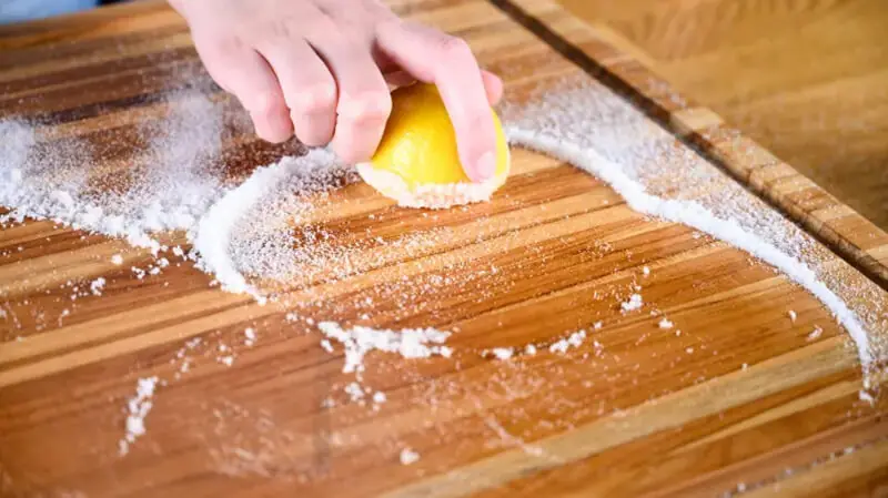 Quick and Easy Ways to Clean a Wooden Cutting Board