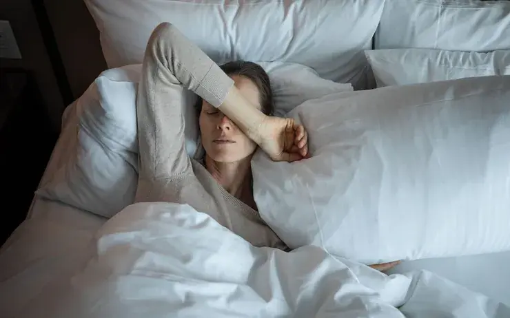 10 symptoms you may notice in the morning that could indicate can.cer