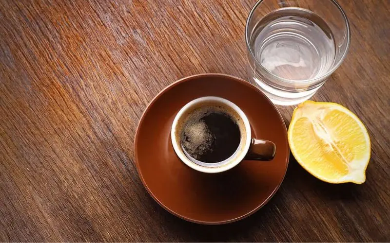 6 Common Foods You Should Avoid Eating With Coffee