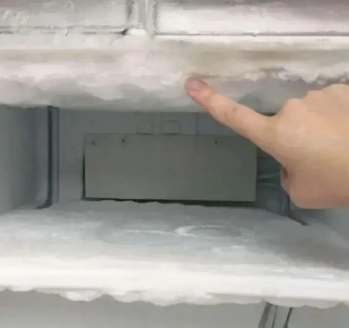 A Simple Trick to Remove Thick Ice From Your Refrigerator in Minutes
