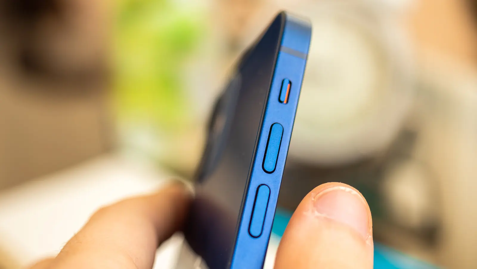 Your Phone’s Volume Buttons Can Do More Than You Think: 6 Hidden Tricks Many People Don’t Know