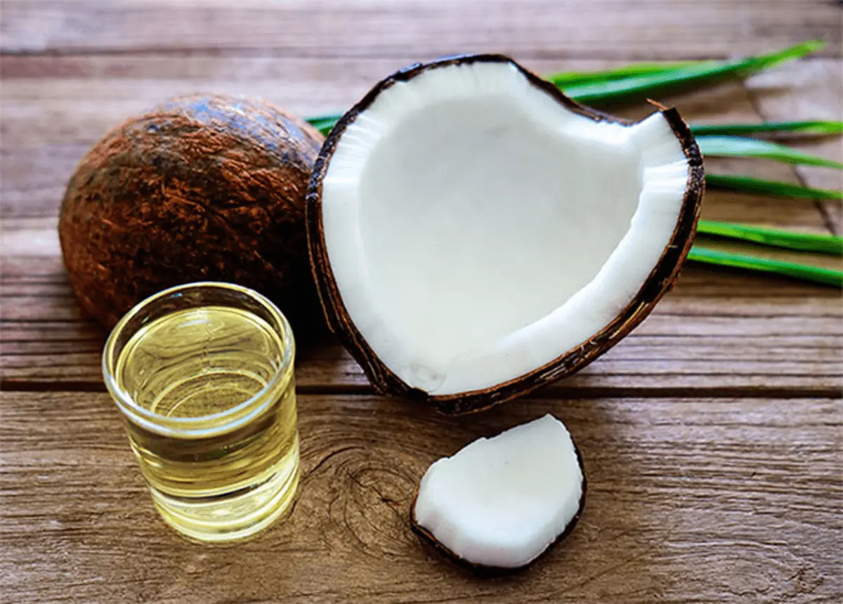 The Simple Homemade Coconut Oil Recipe Anyone Can Try