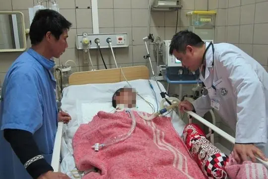 Doctor Highlights 3 Bedtime Habits That Could Affect Stomach Health After Woman’s Cancer Case