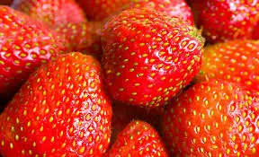 People Are Only Just Discovering the Truth About the White Dots on Strawberries