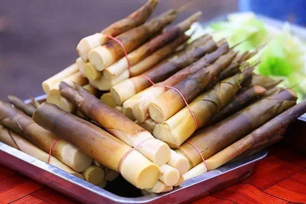 Doctor Issues Warning After Woman Suffers Kidney Failure Linked to Improperly Prepared Vegetable