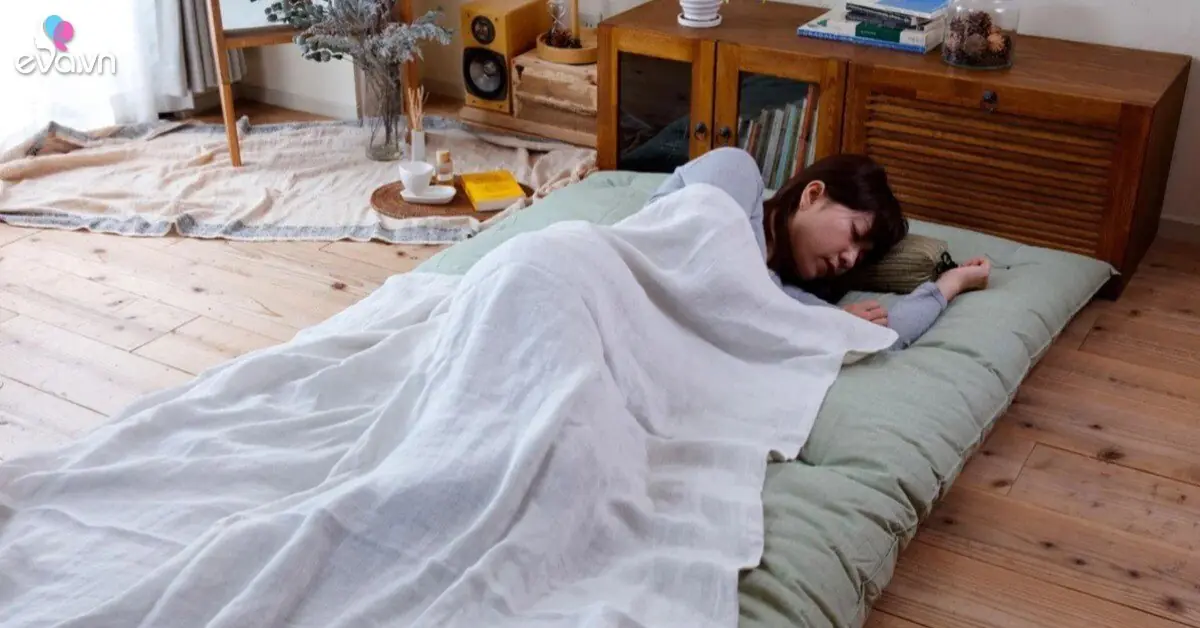 The Japanese Tradition of Floor Sleeping: Cultural Insights Explained