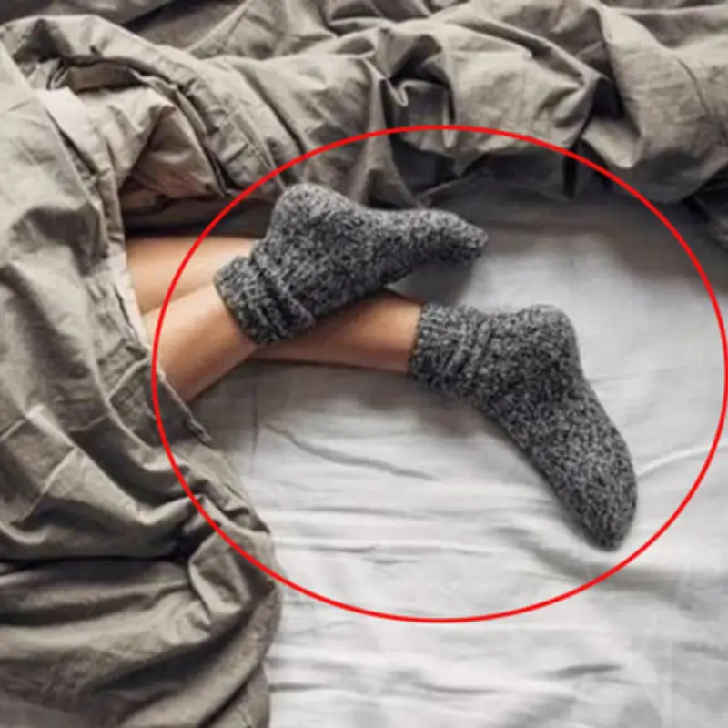 Sleeping With Socks On: What Happens to Your Body Overnight?